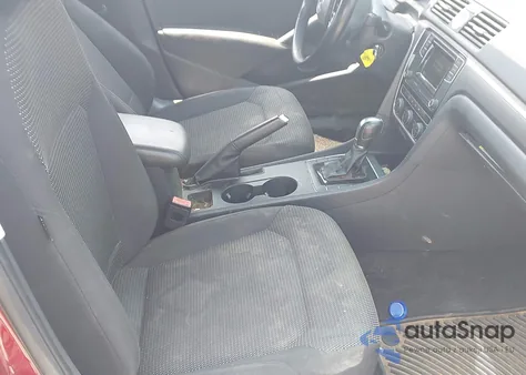 2016 Volkswagen Passat 1.8T R-Line из США, поврежденный, VIN 1VWAS7A36GC054490